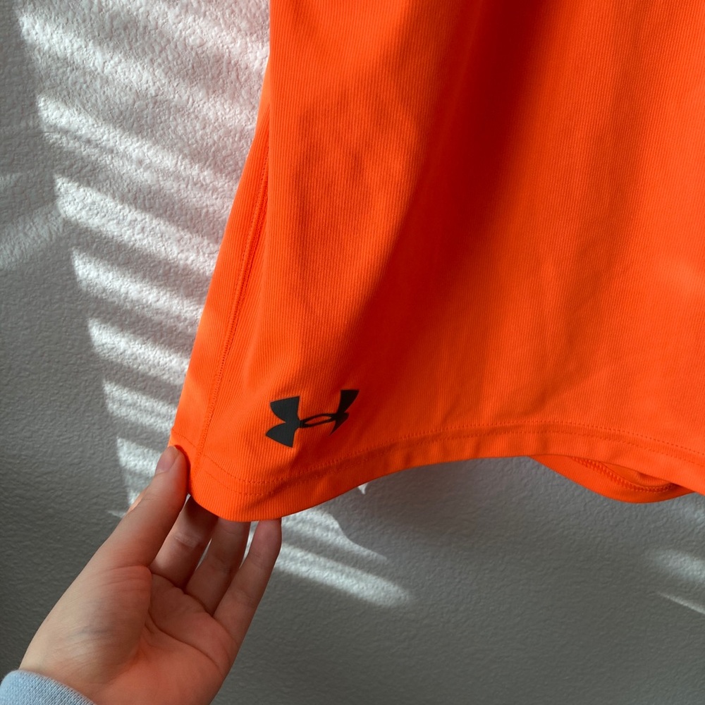 UnderArmor Shorts - Picture 3 of 5
